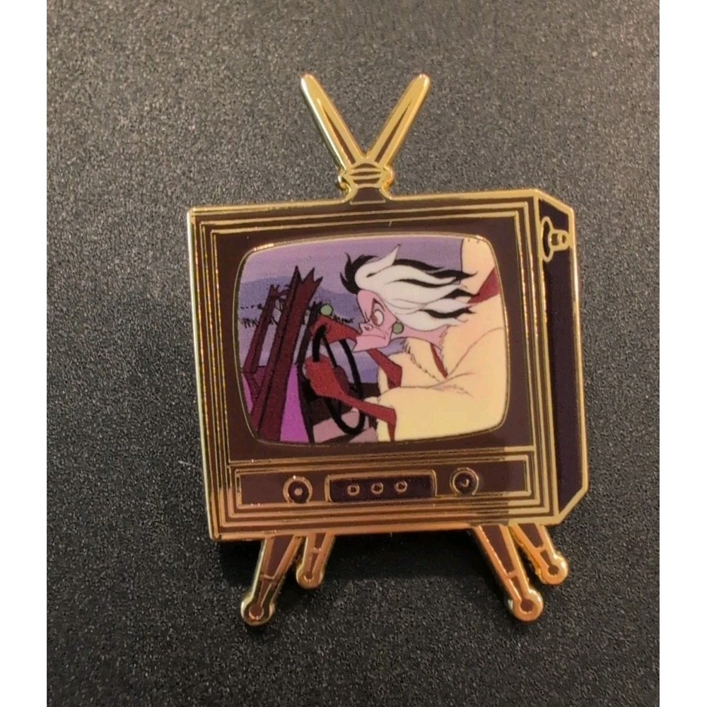 Disney 101 Dalmatians TV Scenes Blind Box Pin - Cruella De Vil Driving - Opened
